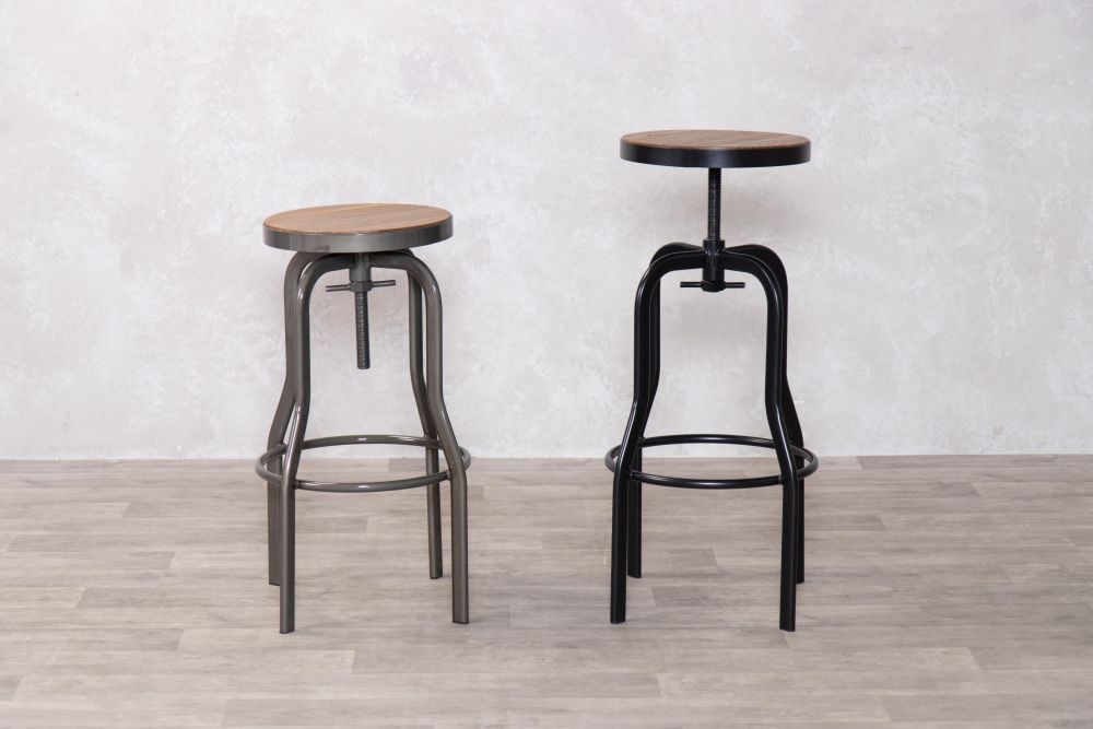 height-adjustable-bar-stool